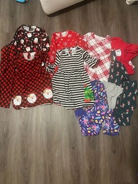 Girls Seasonal Bundle Holiday size 4